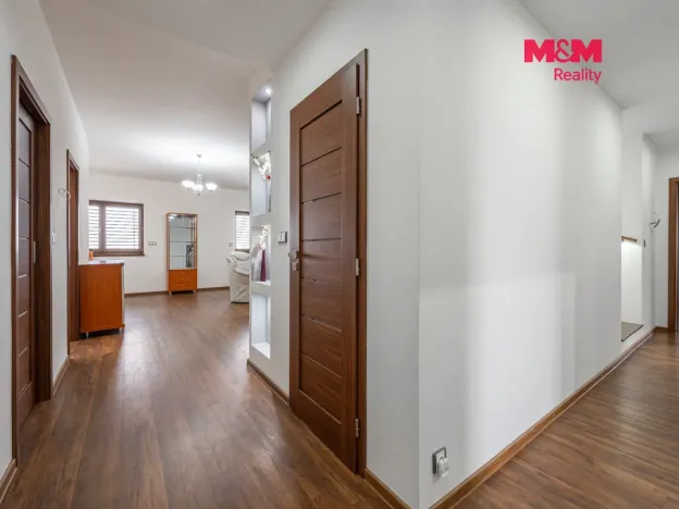 Prodej rodinného domu, Neustupov, 450 m2
