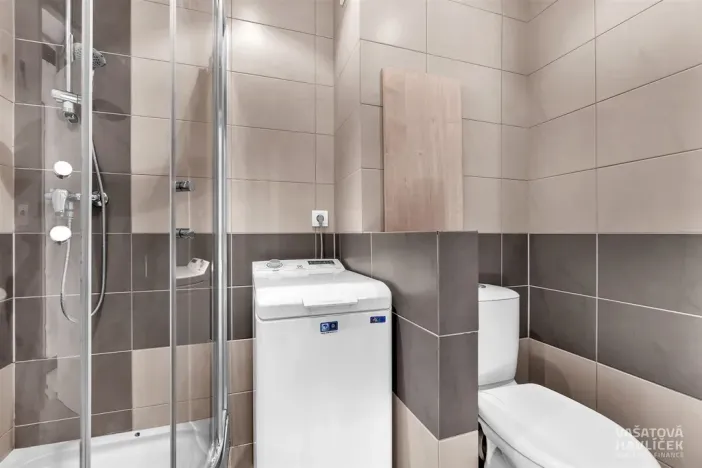 Prodej bytu 1+kk, Hradec Králové, Na Kotli, 28 m2