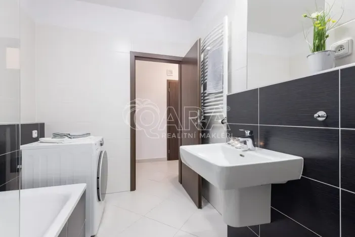 Pronájem bytu 2+kk, Praha - Stodůlky, Svitákova, 67 m2