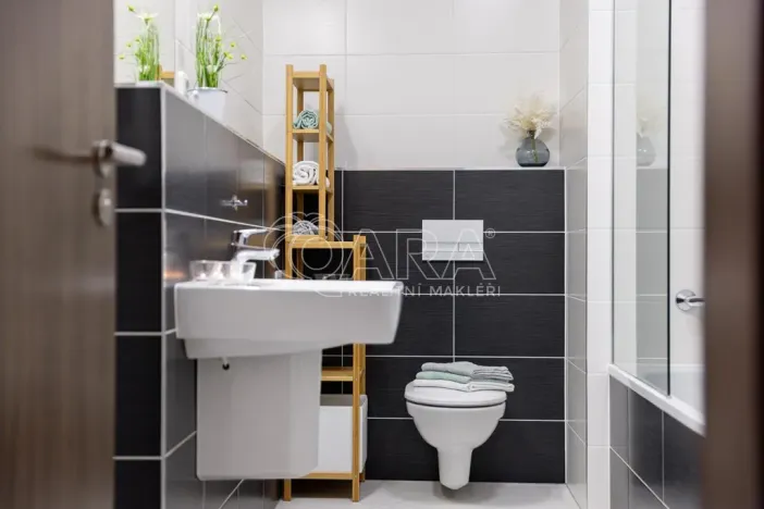 Pronájem bytu 2+kk, Praha - Stodůlky, Svitákova, 67 m2