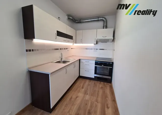 Pronájem bytu 2+kk, 58 m², Ke Strouze, Nymburk