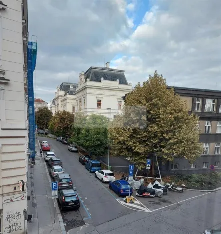 Pronájem bytu 1+kk, Praha, Kamenická, 25 m2