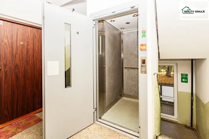 Prodej bytu 2+1, Cheb, Lesní, 60 m2
