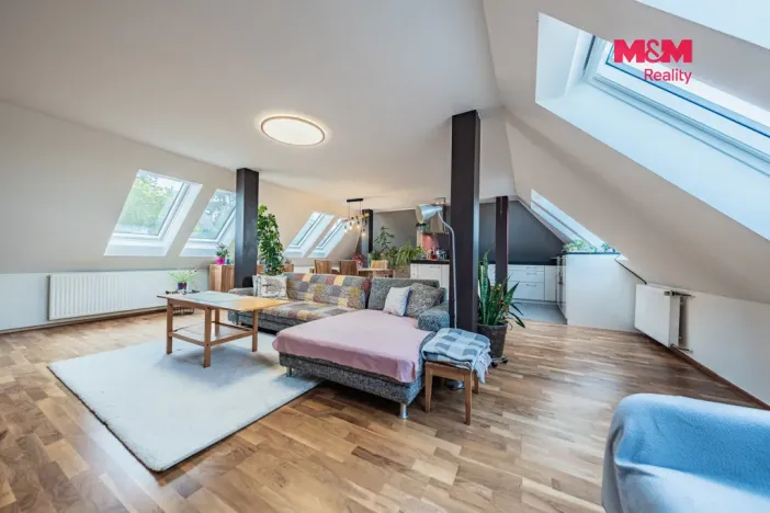 Prodej rodinného domu, Psáry - Dolní Jirčany, U Studny, 275 m2