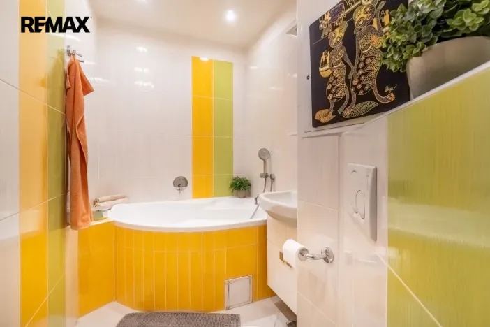 Prodej bytu 2+1, Praha - Kamýk, Olbramovická, 62 m2