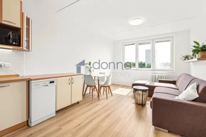 Pronájem bytu 2+kk, Praha, Levského, 41 m2