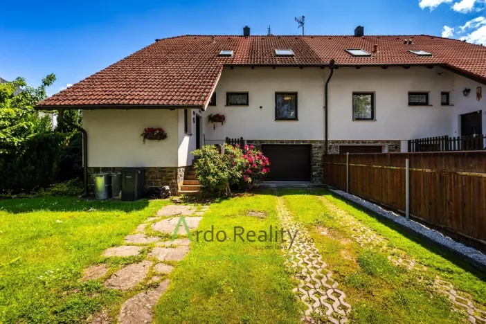 Prodej bytu, 211 m², Světlík