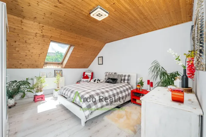 Prodej rodinného domu, Světlík, 211 m2