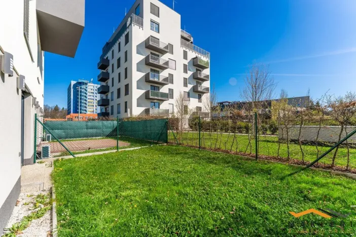 Pronájem bytu 2+kk, Praha - Hloubětín, Za černým mostem, 48 m2