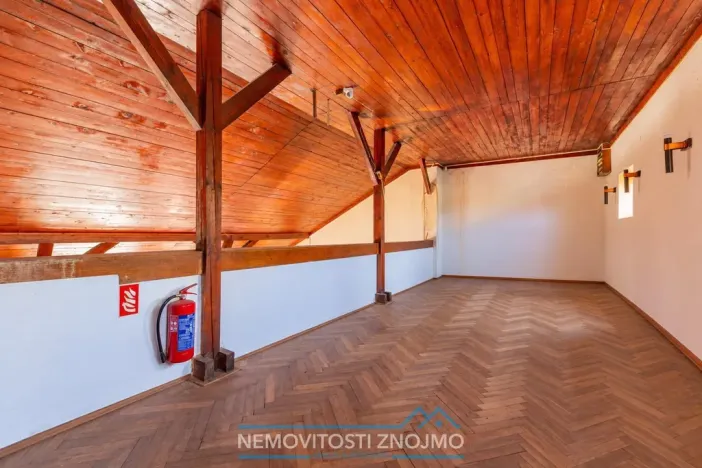 Prodej obchodního prostoru, Březí, Dunajovická, 630 m2