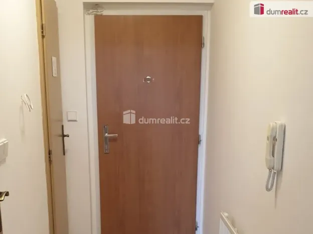 Pronájem bytu 1+kk, Praha - Hostivař, Pražská, 27 m2