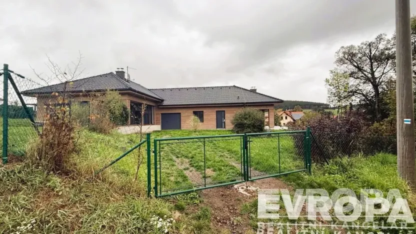 Prodej rodinného domu, Neveklov - Nebřich, 378 m2