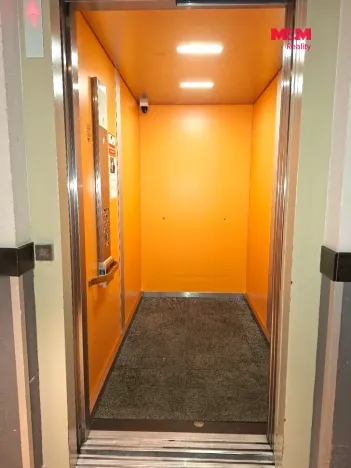 Pronájem bytu 1+kk, Praha - Střížkov, Děčínská, 24 m2