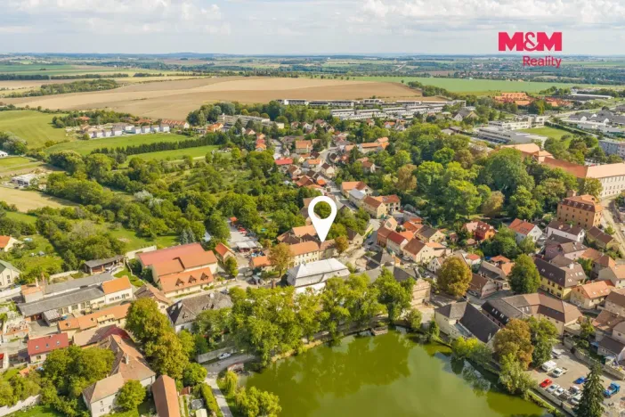 Prodej obchodního prostoru, Buštěhrad, Náměstí, 226 m2