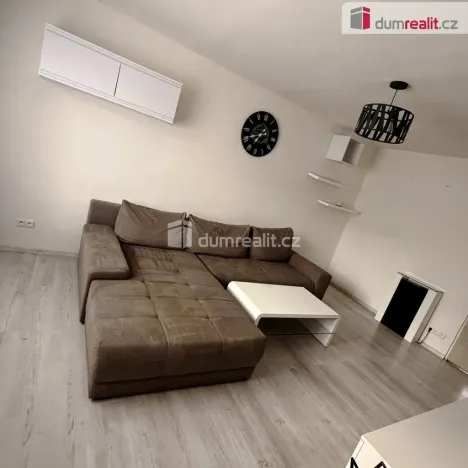 Prodej bytu 3+1, Benešov nad Ploučnicí, Děčínská, 65 m2