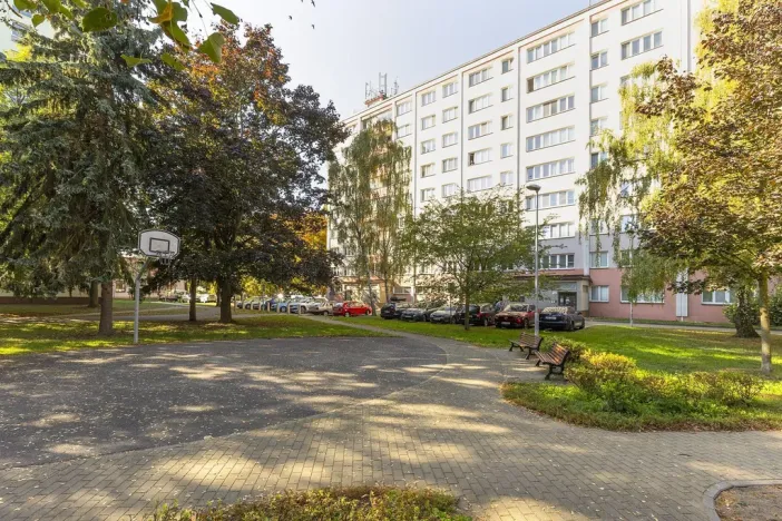 Prodej bytu 2+1, Pardubice - Polabiny, Mladých, 39 m2
