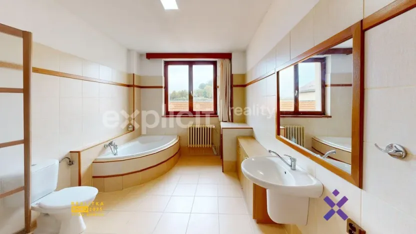 Pronájem bytu 4+1, Zlín - Malenovice, Jarolímkovo náměstí, 133 m2