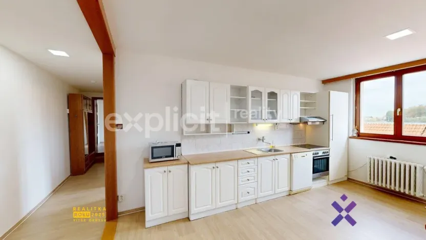 Pronájem bytu 4+1, Zlín - Malenovice, Jarolímkovo náměstí, 133 m2