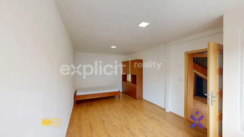 Pronájem bytu 4+1, Zlín - Malenovice, Jarolímkovo náměstí, 133 m2
