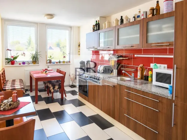 Pronájem bytu 3+1, 80 m², Pražská, Znojmo