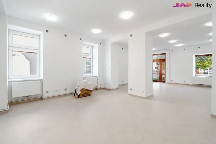 Pronájem komerční nemovitosti, Rosice, Palackého nám., 100 m2