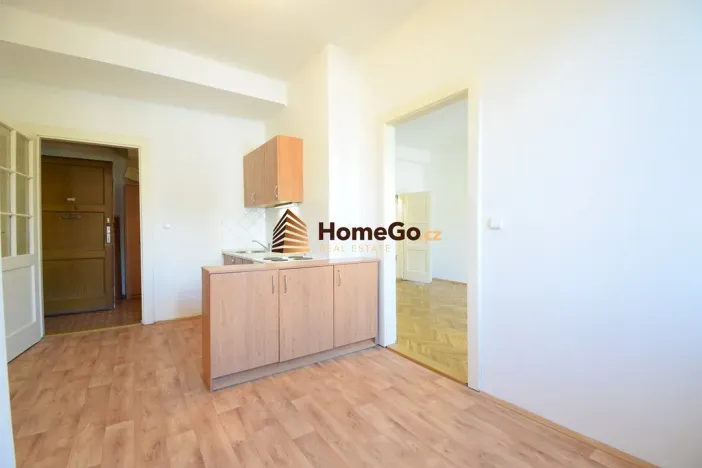 Pronájem bytu 2+kk, Praha - Nusle, Lounských, 56 m2