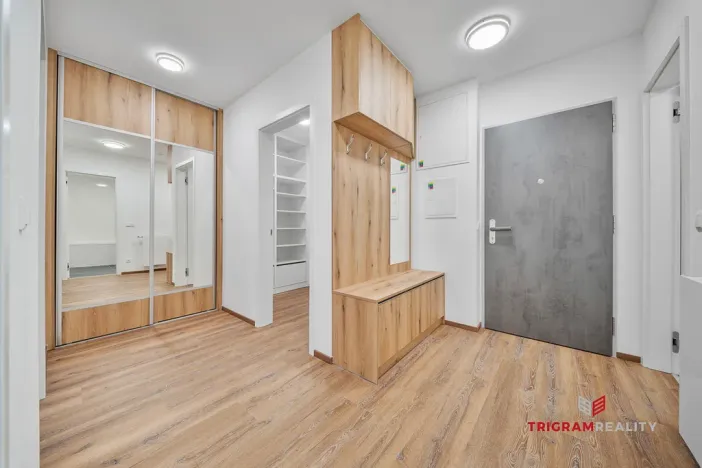 Pronájem bytu 2+kk, Hradec Králové - Třebeš, Pod Zámečkem, 60 m2