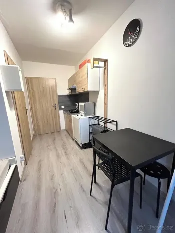 Pronájem bytu 1+kk, Praha - Černý Most, Bratří Venclíků, 18 m2