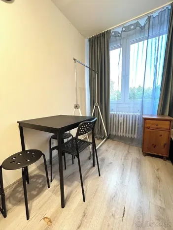 Pronájem bytu 1+kk, Praha - Černý Most, Bratří Venclíků, 18 m2