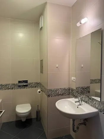 Pronájem bytu 2+kk, Praha - Horní Měcholupy, Modenská, 54 m2