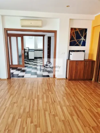 Pronájem bytu 3+1, Znojmo, 100 m2