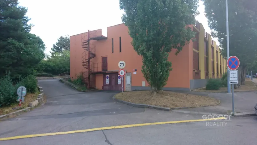 Prodej garáže, Praha - Stodůlky, Nušlova, 18 m2