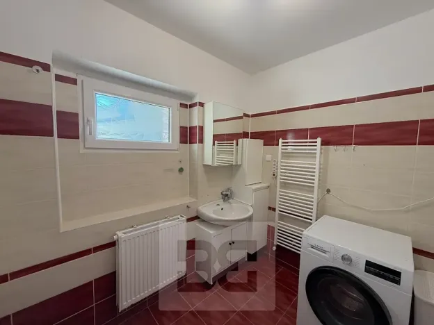 Pronájem bytu 2+1, Vodochody, U Studánky, 74 m2