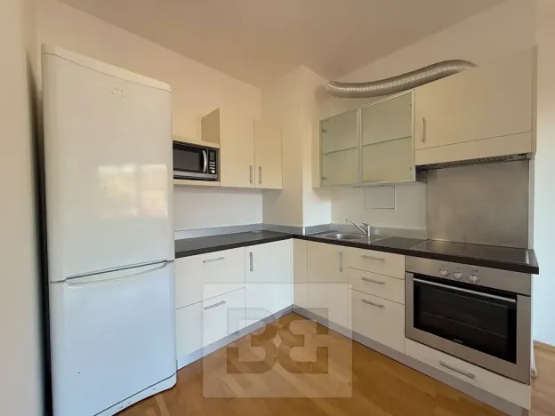 Pronájem bytu 2+kk, Praha - Holešovice, Varhulíkové, 63 m2