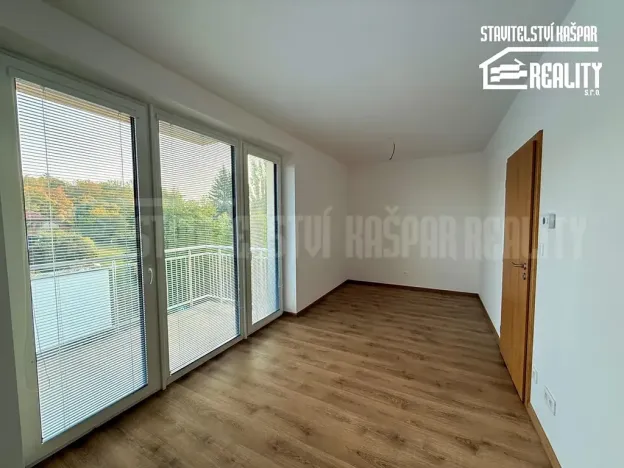 Pronájem bytu 2+kk, Holice, Pod Parkem, 46 m2