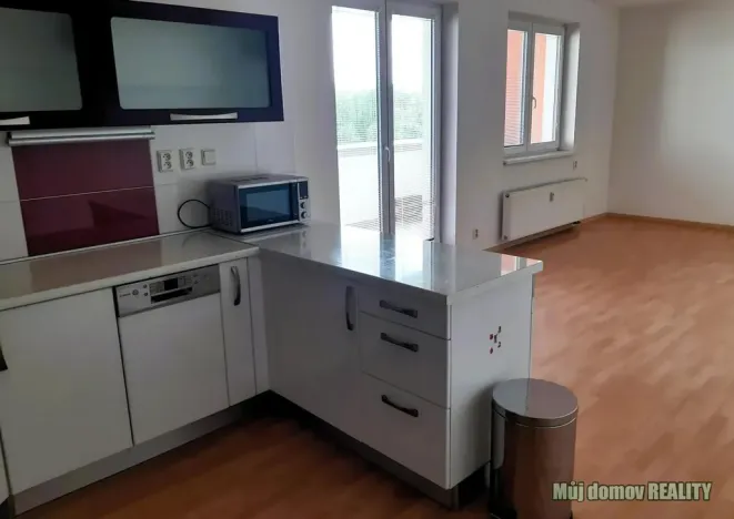 Pronájem bytu 2+kk, Praha - Záběhlice, Mattioliho, 56 m2