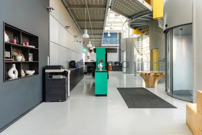 Pronájem obchodního prostoru, Brno, Plynárenská, 1000 m2