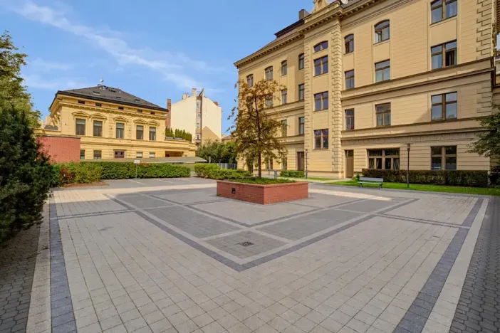Prodej bytu 2+kk, Praha - Vinohrady, U Zvonařky, 60 m2