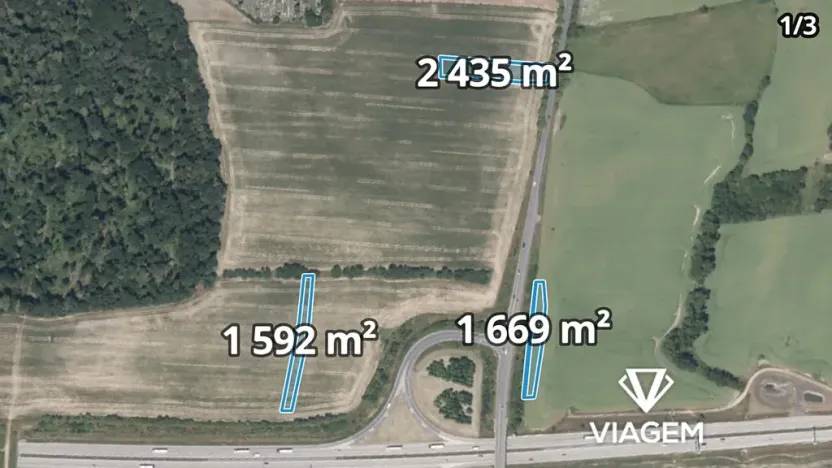 Prodej pole, 8230 m², Praha, Cholupice