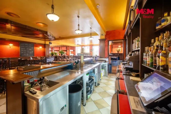Pronájem restaurace, Most, Obránců míru, 400 m2