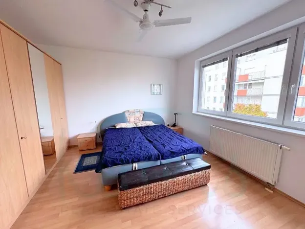 Pronájem bytu 2+kk, Praha - Strašnice, Názovská, 59 m2