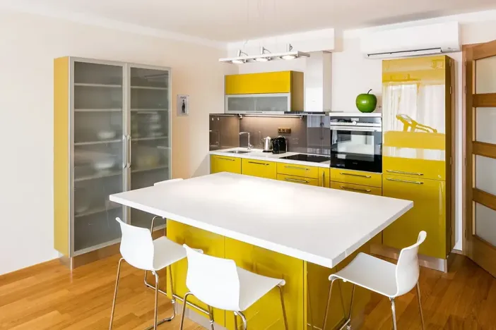 Pronájem bytu 3+kk, Praha - Holešovice, Komunardů, 88 m2