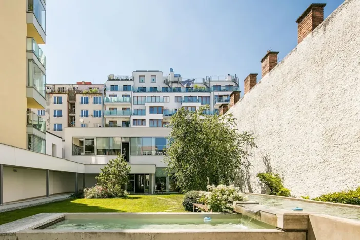Pronájem bytu 3+kk, Praha - Holešovice, Komunardů, 88 m2