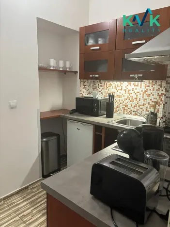 Pronájem bytu 2+kk, Karlovy Vary, Libušina, 47 m2