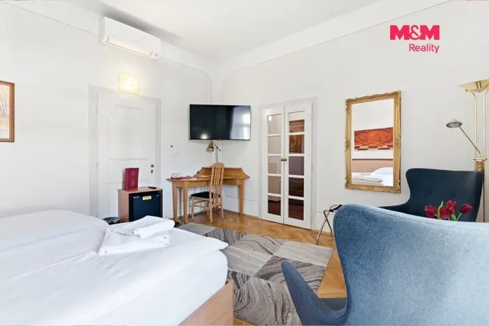 Prodej ubytování, Mladá Boleslav - Mladá Boleslav II, Českobratrské náměstí, 961 m2