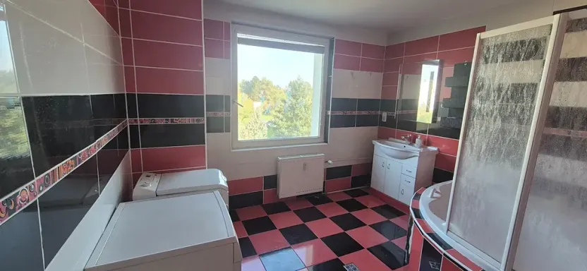 Prodej bytu 4+1, Turnov, Granátová, 87 m2