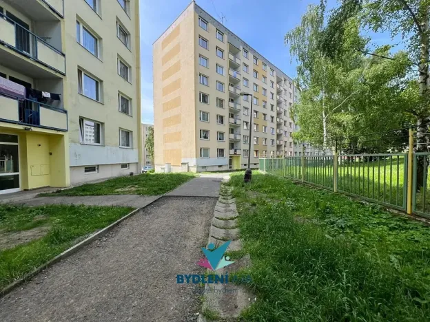 Prodej bytu 3+1, 76 m², Karla Čapka, Krupka, Maršov