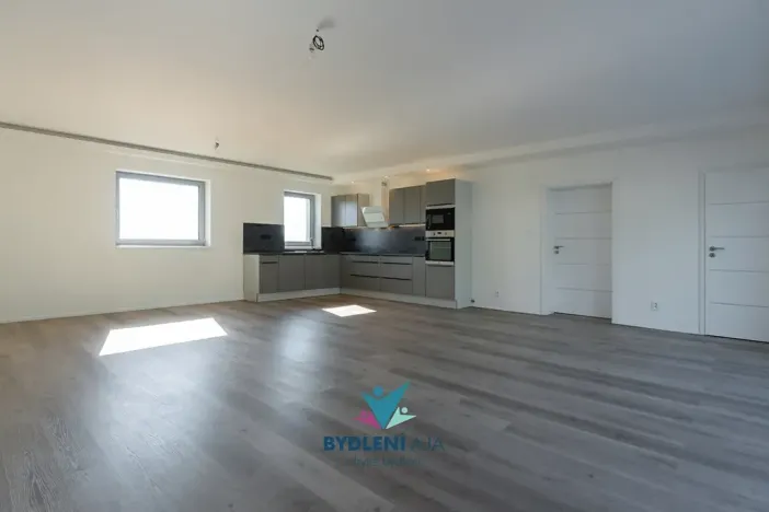 Prodej rodinného domu, Dubí, V Aleji, 206 m2