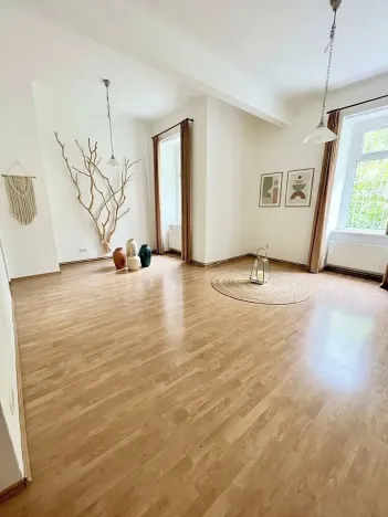 Pronájem bytu 1+kk, 53 m², Polská, Praha, Vinohrady