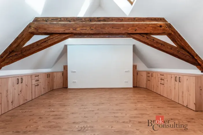 Prodej bytu 4+kk, Letovice, Zámek, 183 m2